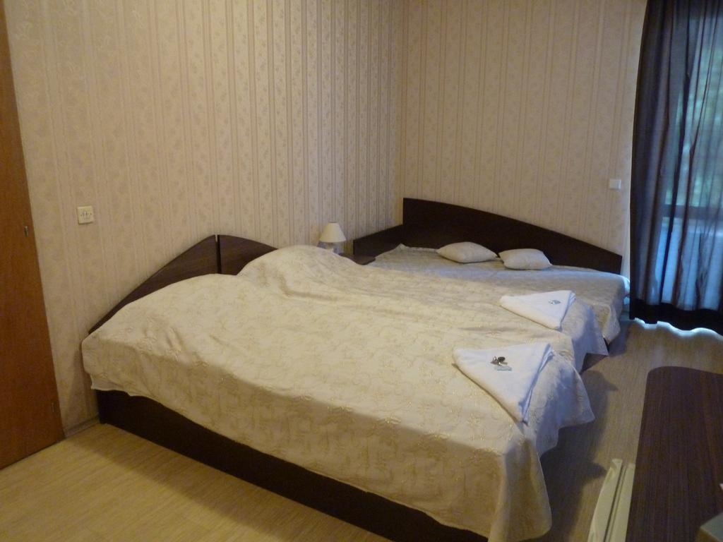 Tarnovski Dom Guest Rooms Veliko Tarnovo Kamer foto